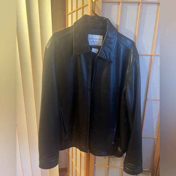 Worthington Leather Jacket. Zips with ease. Size large. Excellent new condition. - Picture 1 of 14